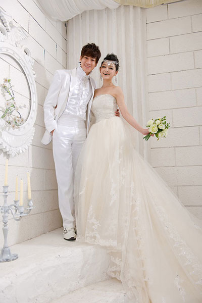 Barbie Hsu & Peter Ho's 'wedding' photo shoot