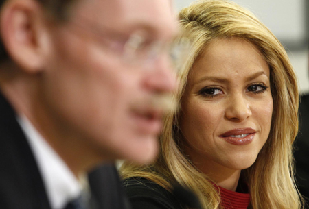 Obama, Shakira meet at White House