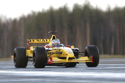 普京試駕F1賽車 一路“狂飆”險些失控