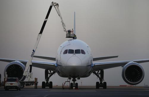 日本波音787客機(jī)空中冒煙后緊急降落