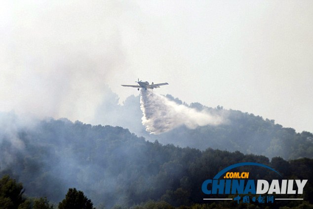 西班牙馬略卡島森林火災失控 700名居民撤離