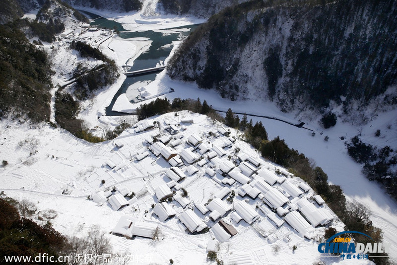 日本多地遭大雪“淹沒” 已造成至少19人死亡