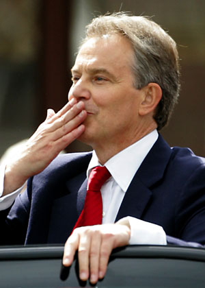 Britain's Prime Minister Tony Blair departs from Trimdon Labour Club in Trimdon, northeast England, May 10, 2007. 