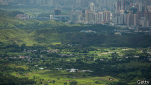 資金撤離 英大學(xué)香港分校“難產(chǎn)”