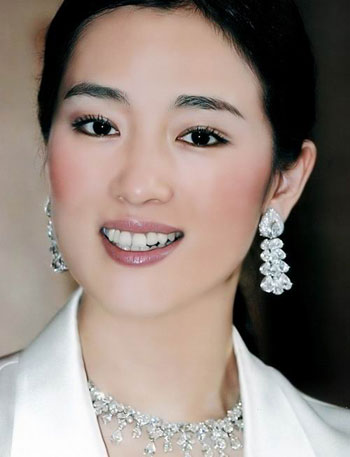 Gong Li in Qi Pao