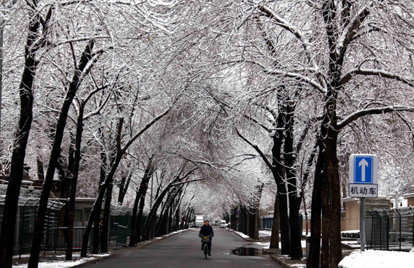 Beijing turns white