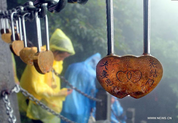 Fanjing Mountain - Buddhist sacred land