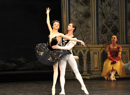 Russian ballet shapes China's embrace of dance