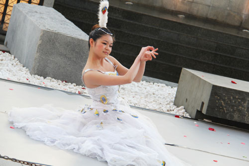 Water Splashing Festival celebrated in Beijing