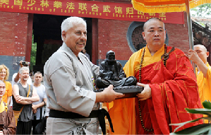 Actors perform in music ritual in China's Zhengzhou