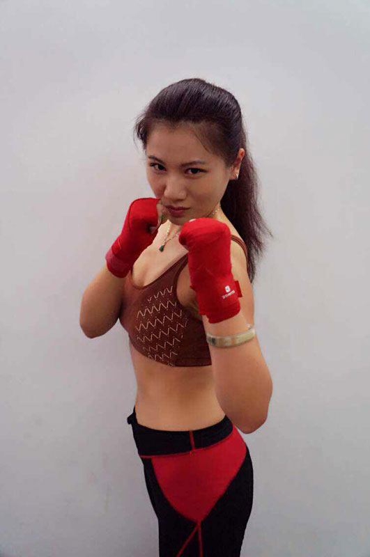 White collar boxing: a girl's fight