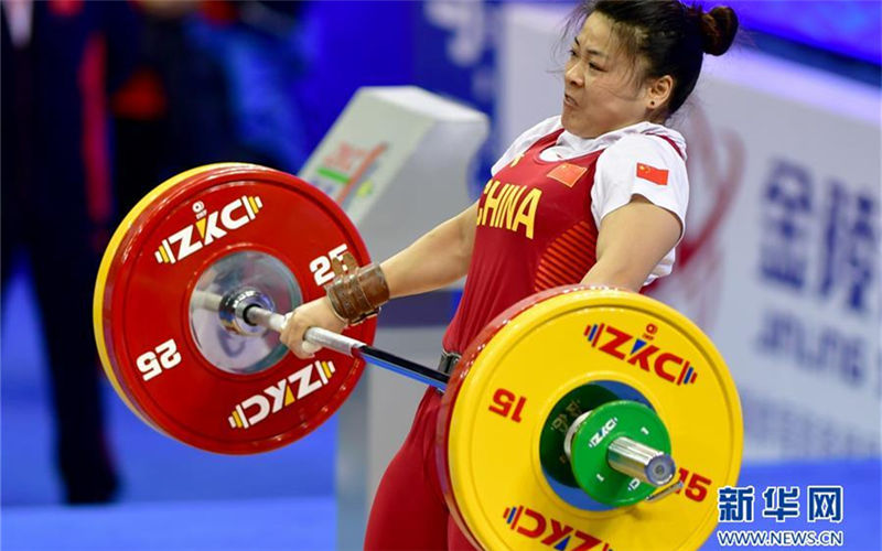 Chinese female athlete sets new records