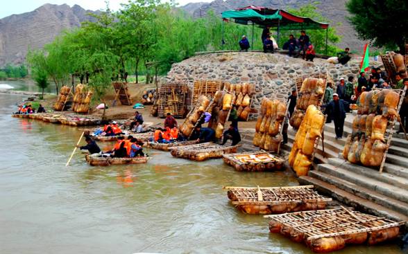 Yellow River Stone Forest scenic area