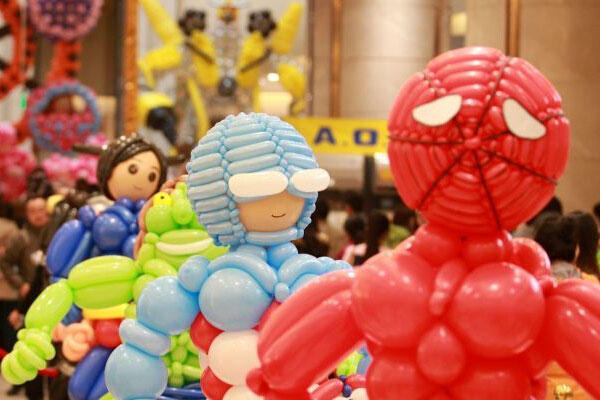 Balloon Doll Exhibition held in NE China