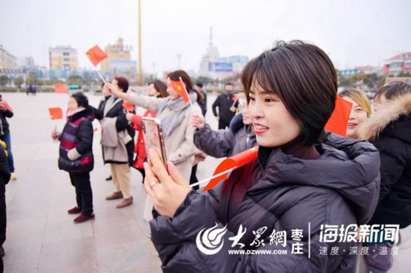 Flash mobs held in Shandong to honor motherland's birthday