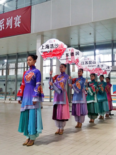 Traditional costumes dress up FINA Synchro World Series