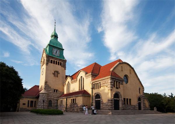 Churches in Qingdao blessing the city with eternal charm