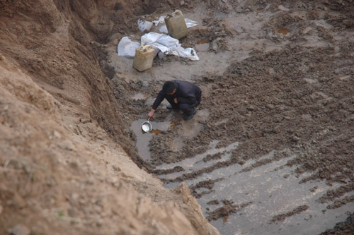 Yellow River contaminated after oil leak