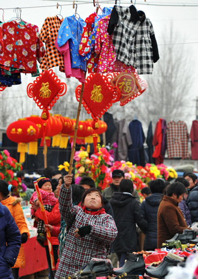 Rural shopping spree for Spring Festival