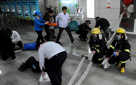 Anti-terror drill in Nanjing before Expo