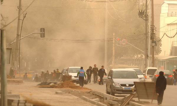 Sand storm hits China