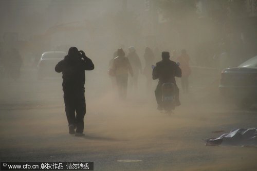 Sand storm hits China