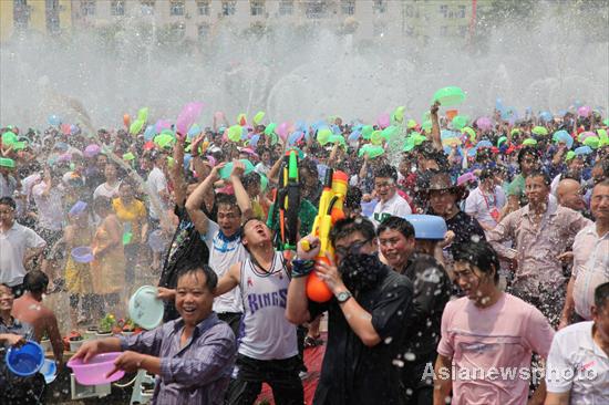 Splashing water for happiness