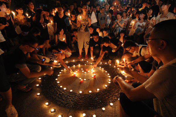 Wenzhou in mourning for train victims