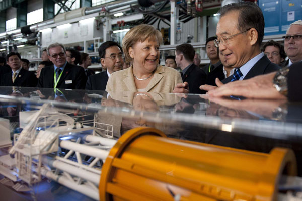 Wen, Merkel visit tunnelling equipment Co in Guangzhou