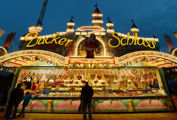 Christmas markets open in Berlin