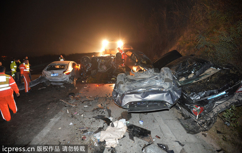 19-car pile-up kills 8 in SW China