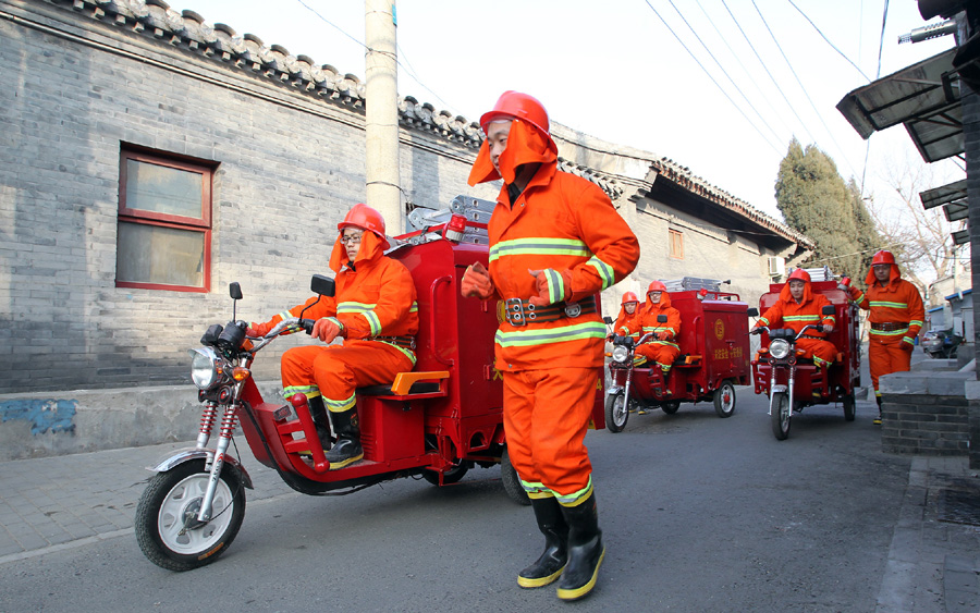 Fighting fires, <EM>hutong</EM> style