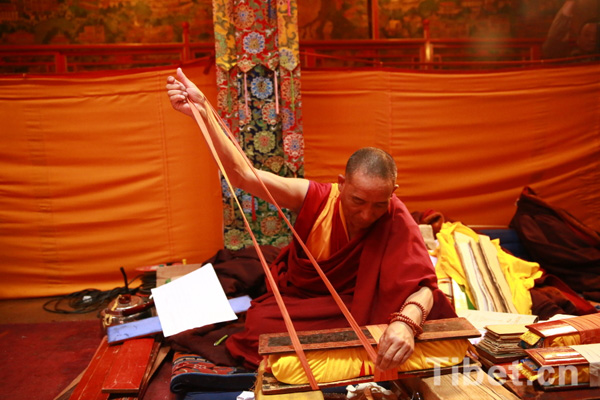 A monk's story in Potala Palace