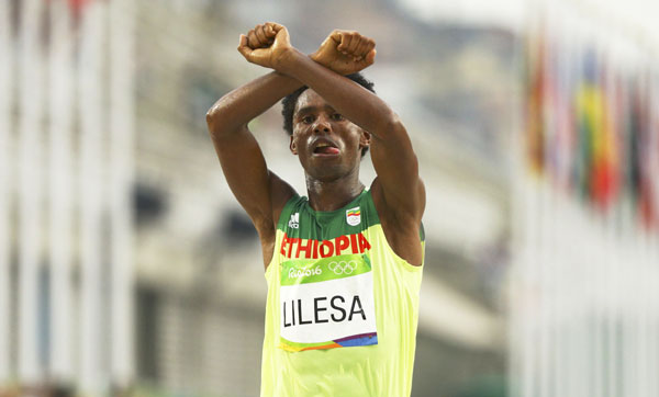 Ethiopia says will welcome Rio marathon runner despite protest gesture