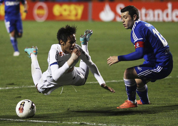 Neymar leads Santos to Recopa Sudamericana title