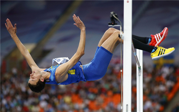 Championships record for Bondarenko in men's high jump