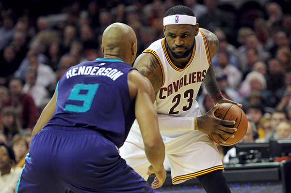 James, Love lead Cavaliers over Hornets 97-88