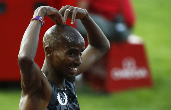 Britain's Farah makes comeback win despite doping claims against coach