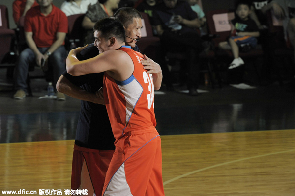 Chinese veteran star ends basketball career at 40