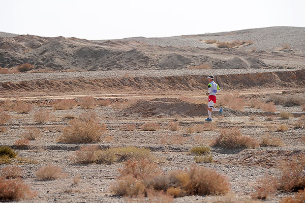 Gobi desert ultra-marathon held in Gansu