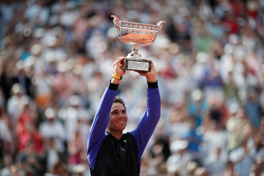 Perfect 10: Nadal routs Wawrinka for record 10th French Open