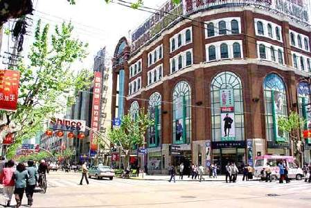 Famous shopping streets in Shanghai