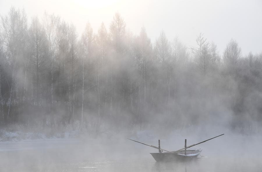 Amazing rime scenery seen at Kurbin River in NE China