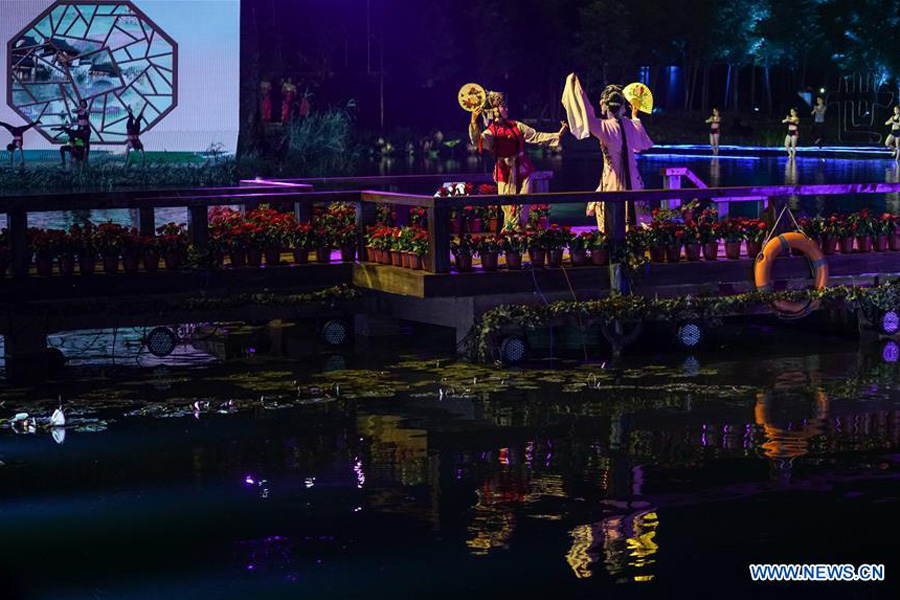 China Zhouzhuang Int'l Tourism Festival kicks off