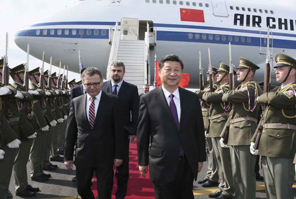 President Xi begins historic visit to Czech Republic