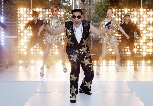 Psy brings 'Gangnam Style' to Sydney