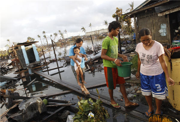 Philippines death toll from Typhoon Haiyan hits 2,275