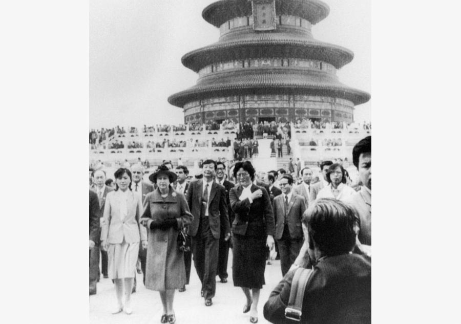 Royal moments: British Queen's visit to China in 1986