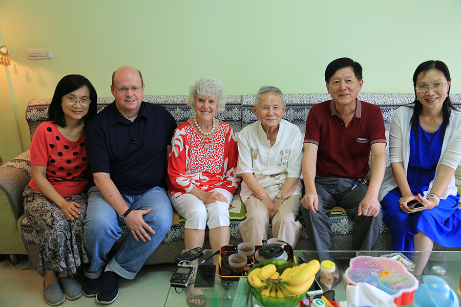 Woman reunited with Chinese rescuer 71 years on