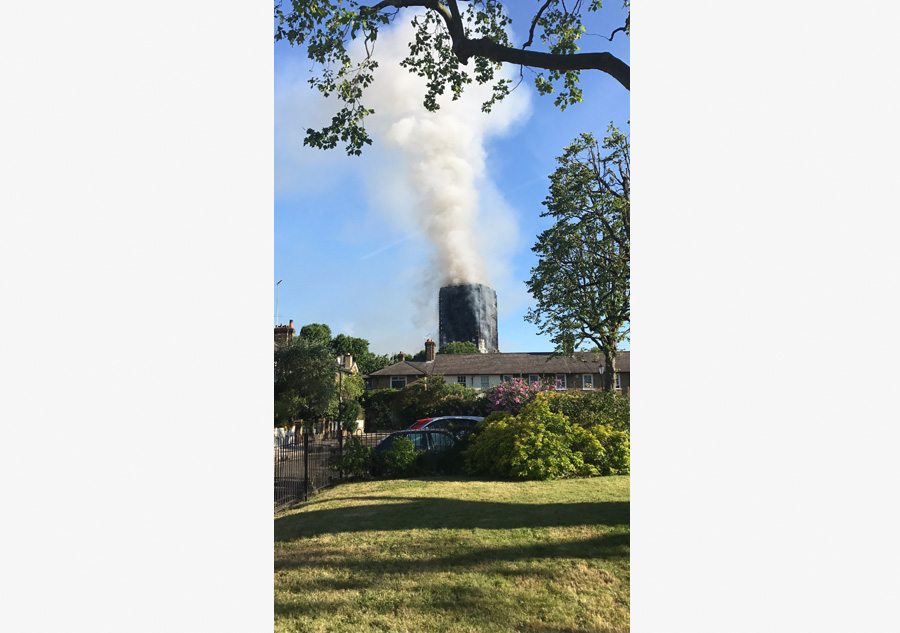 Six dead in London apartment block fire